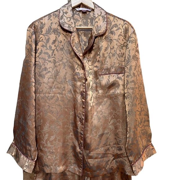 Victoria's Secret Pajamas Set Floral Imprint Button Down Gold Sleepwear Size LG - Picture 2 of 6